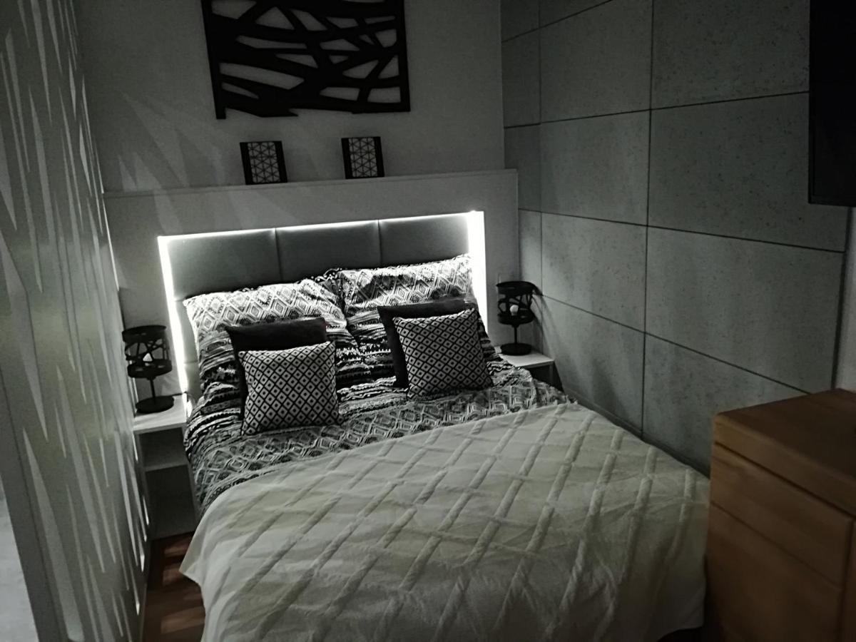 Apartament Wroclaw Centrum Dorzecze Legnickiej Luaran gambar